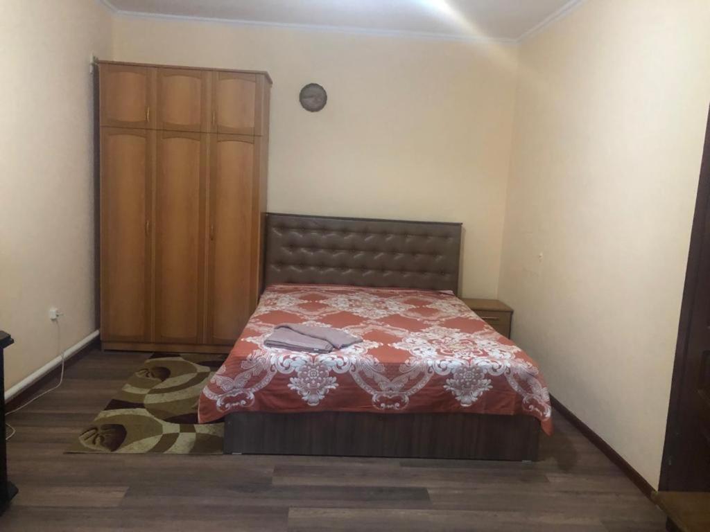 Guest House Vip Osh Εξωτερικό φωτογραφία