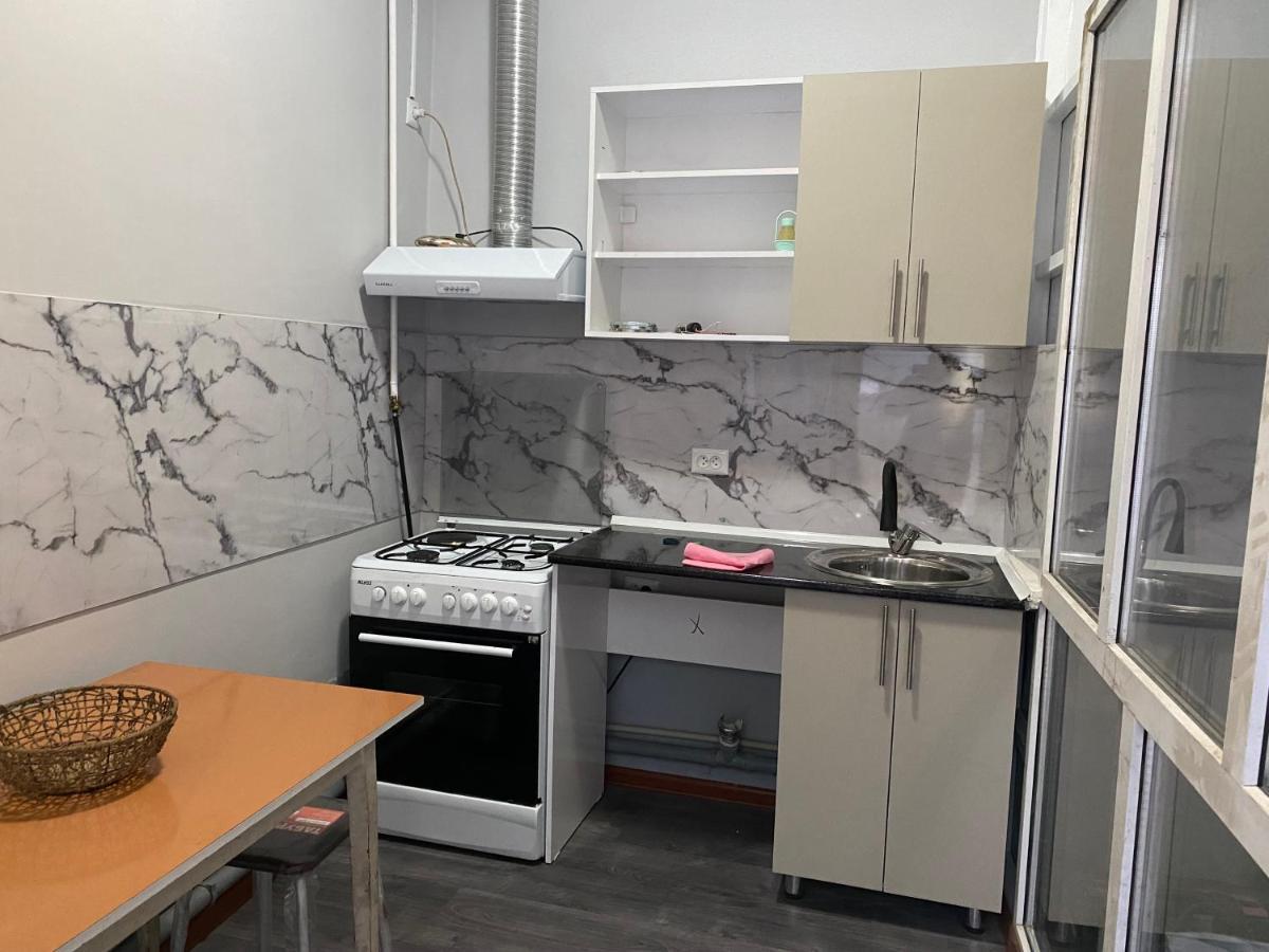 Guest House Vip Osh Εξωτερικό φωτογραφία